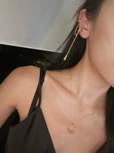 Load image into Gallery viewer, Gali Ear Cuff Gold
