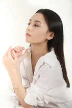將圖片載入圖庫檢視器 Chain Hoop Necklace with Charm
