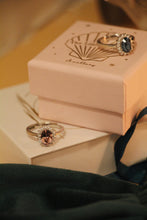 將圖片載入圖庫檢視器 LIMITED EDITION: Pink Oval CZ Stone Ring
