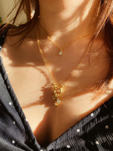 將圖片載入圖庫檢視器 Ocean Aesthetic Initial Hoop Necklace
